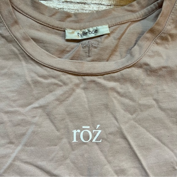 Tyler Boe rose t-shirt light pink size medium - Picture 3 of 4